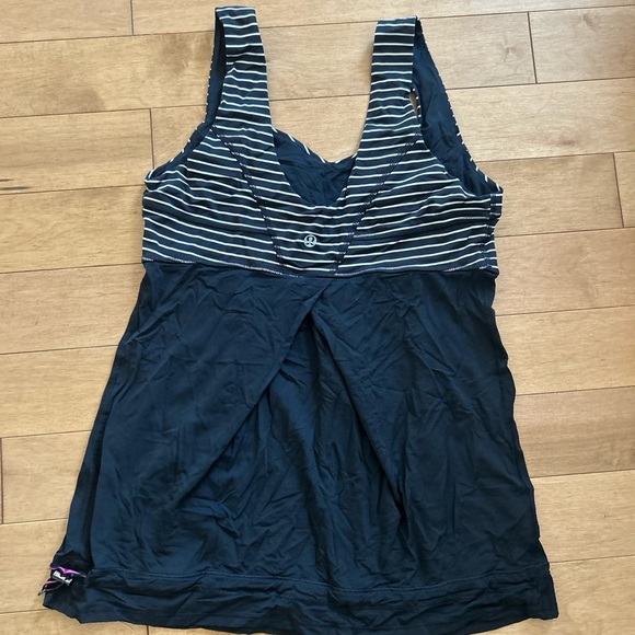 Lululemon Tame Me Tank - Picture 3 of 4